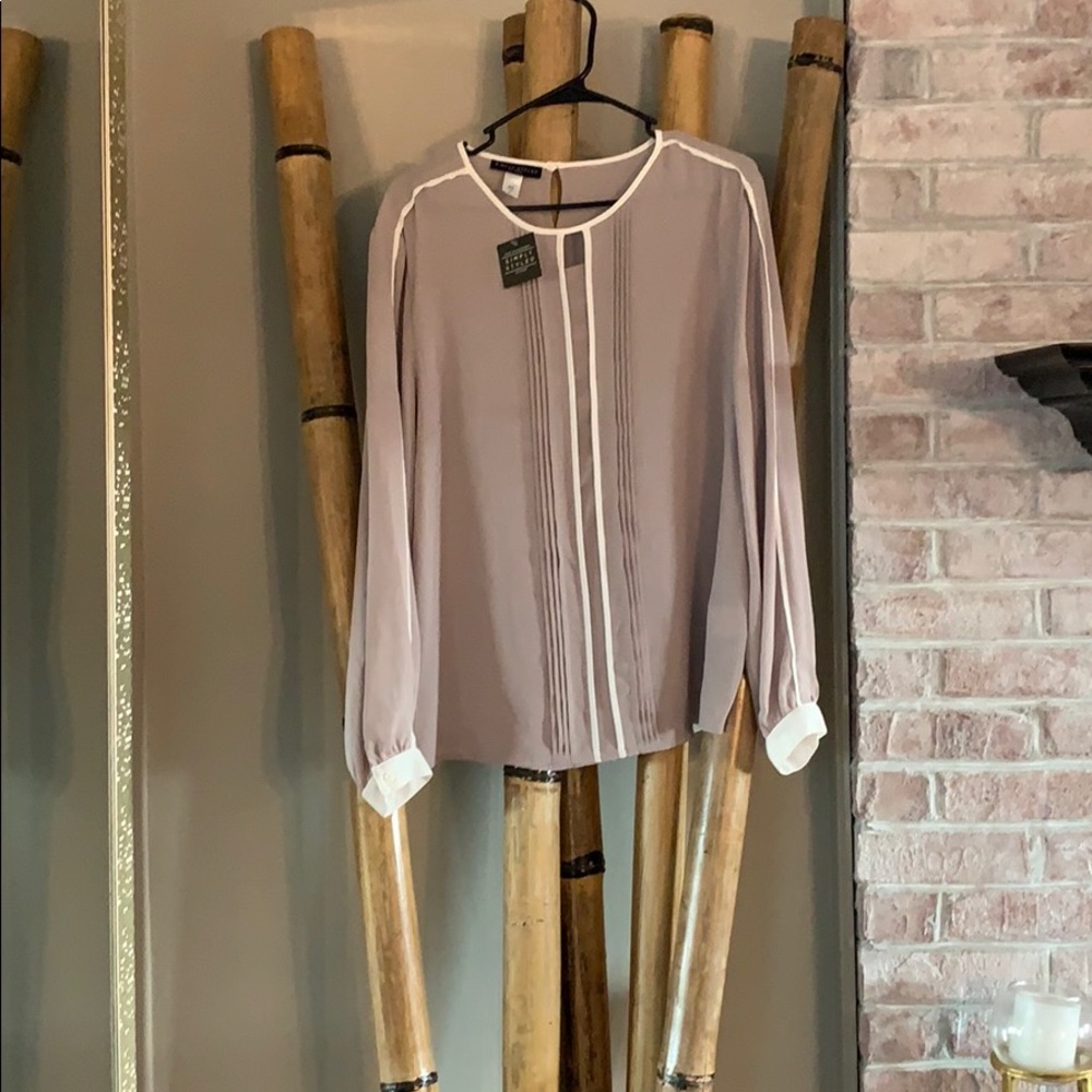 Simply styled blouse